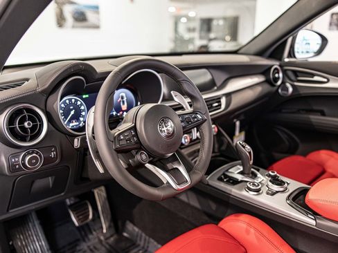 New 2025 Alfa Romeo Stelvio Sprint image 21