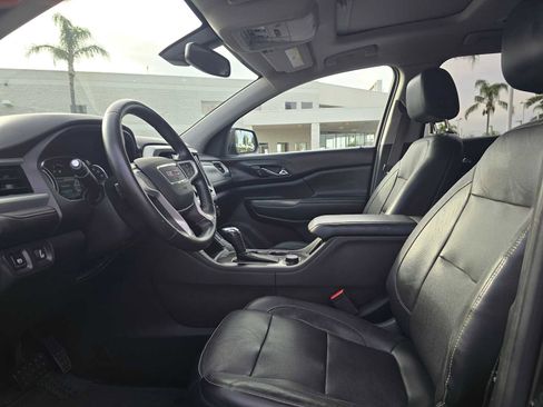 Used 2018 GMC Acadia SLT image 23