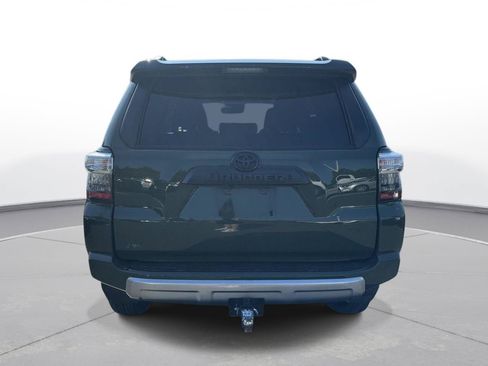 Used 2022 Toyota 4Runner TRD Off-Road Premium w/ Moonroof Package AWD/4WD image 6