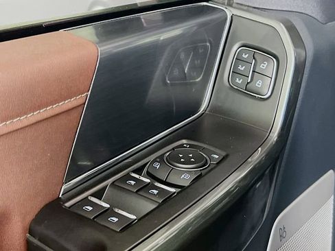 Used 2022 Ford F150 Lariat image 18