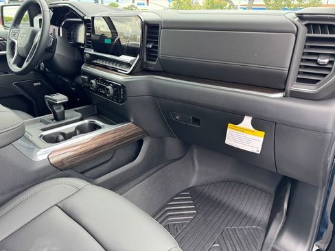 New 2026 Chevrolet Silverado 1500 RST w/ RST All Star Premium Package AWD/4WD image 7