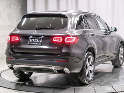 Used 2022 Mercedes-Benz GLC 300 image 4
