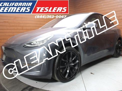 Used 2020 Tesla Model Y Long Range image 1