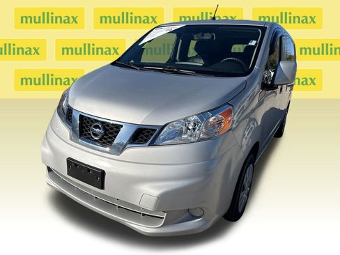 Used 2017 Nissan NV200 SV image 10