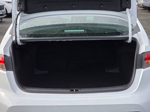 Used 2024 Toyota Corolla LE image 14