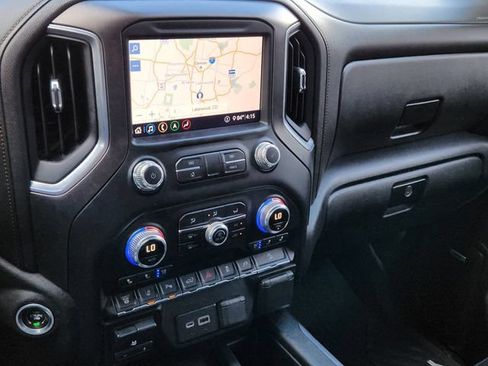 Used 2020 GMC Sierra 2500 AT4 w/ AT4 Premium Package AWD/4WD image 12