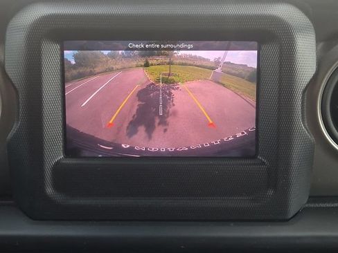Used 2022 Jeep Wrangler Unlimited Sport AWD/4WD image 27