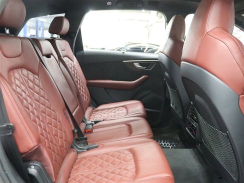 Used 2022 Audi SQ7 Prestige image 18