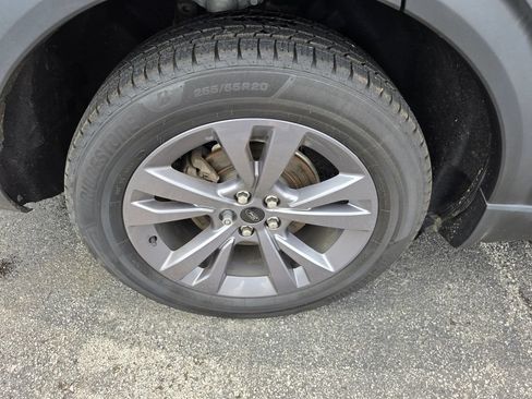 Used 2022 Ford Explorer XLT w/ Equipment Group 202A AWD/4WD image 33