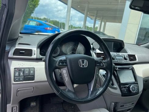 Used 2015 Honda Odyssey Touring image 18
