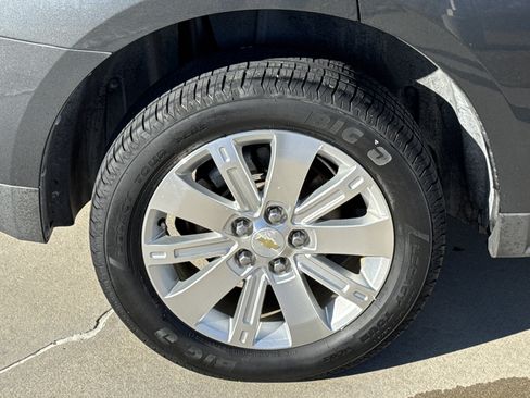 Used 2010 Chevrolet Equinox LT image 12