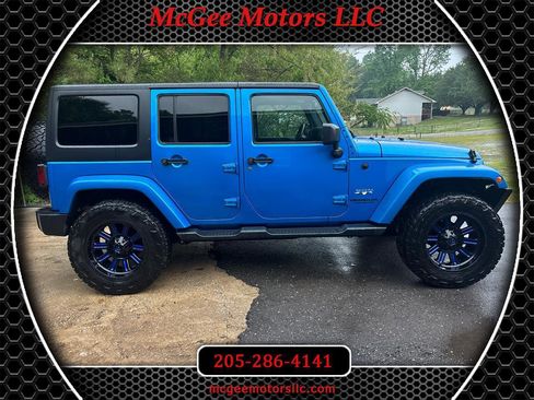 Used 2016 Jeep Wrangler Unlimited Sahara w/ Connectivity Group AWD/4WD image 1