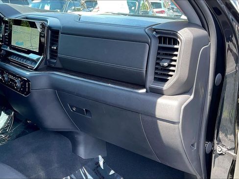Used 2023 Chevrolet Silverado 1500 LT AWD/4WD image 16