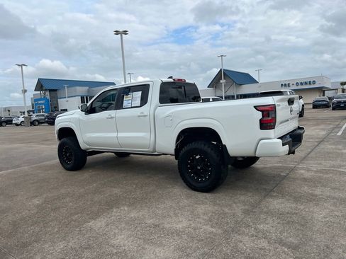 Used 2023 Nissan Frontier SV AWD/4WD image 30