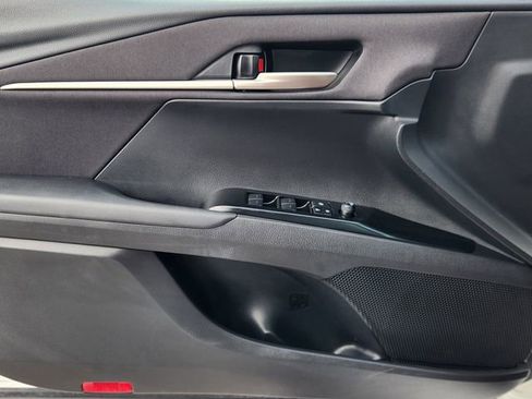 Used 2025 Toyota Camry LE image 22