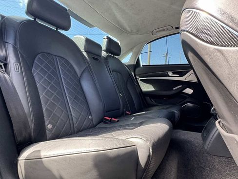 Used 2014 Audi S8 w/ Driver Assistance Package image 38
