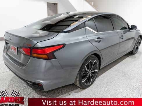 Used 2025 Nissan Altima 2.5 SR image 5