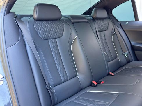 Used 2022 BMW 750i xDrive w/ M Sport Package image 45