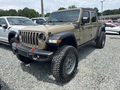 Used 2020 Jeep Gladiator Sport AWD/4WD image 1