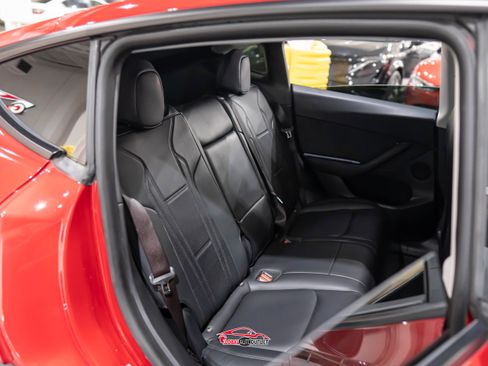 Used 2021 Tesla Model Y 2WD image 18