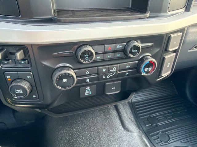 New 2027 Ford F250 XL w/ XL Chrome Package AWD/4WD image 15