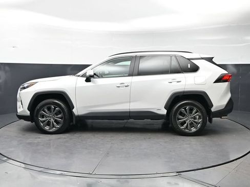 Used 2024 Toyota RAV4 XLE Premium w/ Weather Package AWD/4WD image 8