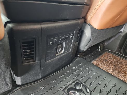 Used 2017 RAM 2500 Longhorn w/ Convenience Group image 35