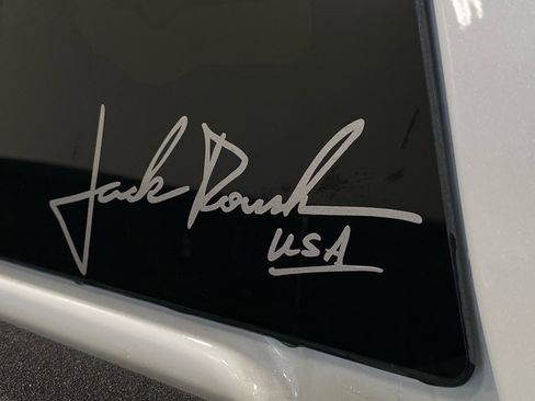 New 2026 Ford F250 Lariat w/ Black Appearance Package image 9