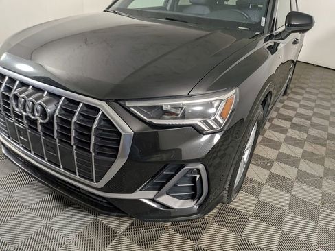 Used 2025 Audi Q3 2.0T Premium image 12