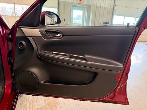 Used 2008 Chevrolet Impala LT w/ Luxury Edition Package image 31