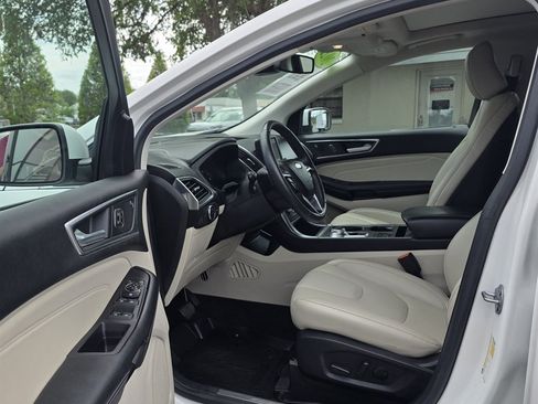 Used 2022 Ford Edge Titanium AWD/4WD image 15
