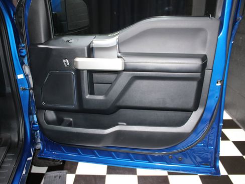 Used 2017 Ford F150 Lariat w/ Equipment Group 502A Luxury AWD/4WD image 34