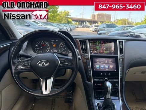 Used 2018 INFINITI Q50 Luxe w/ Essential Package (3.0T Luxe) AWD/4WD image 15