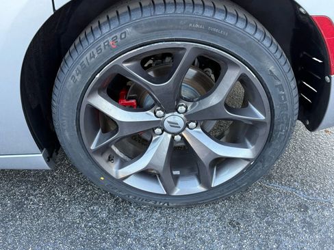 Used 2018 Dodge Charger R/T w/ Navigation & Travel Group image 33