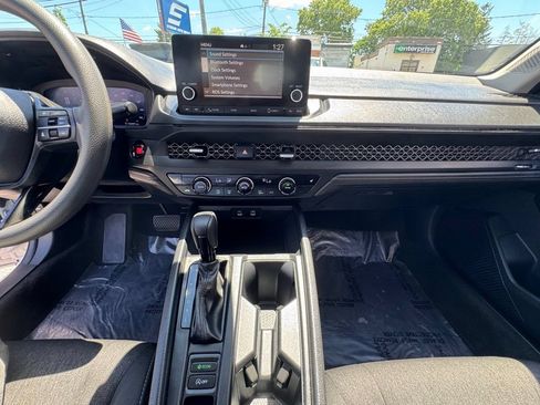 Used 2023 Honda Accord EX image 8