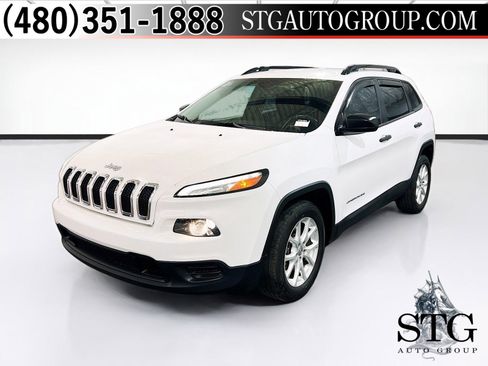 Used 2016 Jeep Cherokee Sport FWD image 1