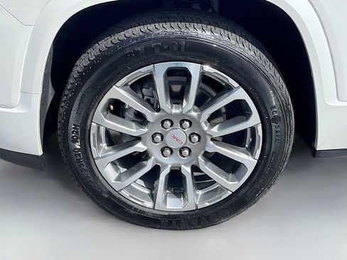 Used 2023 GMC Acadia Denali w/ Denali Ultimate Package AWD/4WD image 35