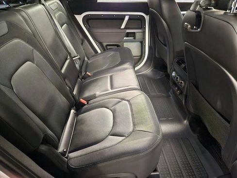 Used 2023 Land Rover Defender 110 X-Dynamic SE image 20