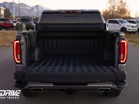 Used 2019 GMC Sierra 1500 Denali w/ Denali Ultimate Package AWD/4WD image 12