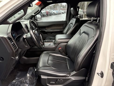 Used 2019 Ford Expedition Limited w/ Equipment Group 301A image 13