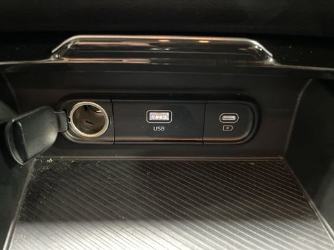 Certified 2023 Kia Sportage LX image 10