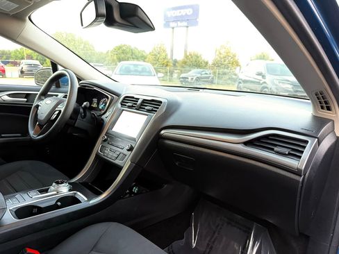 Used 2020 Ford Fusion SE FWD image 23