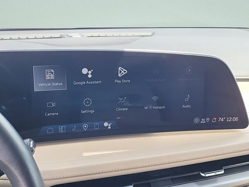Used 2025 Cadillac XT4 Premium Luxury FWD image 17