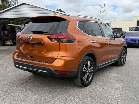 Used 2018 Nissan Rogue SL w/ Premium Package FWD image 5