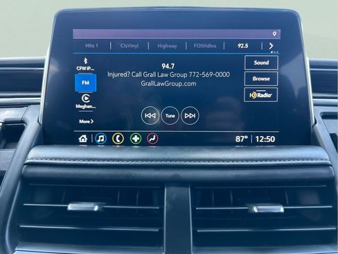 Used 2021 Chevrolet Tahoe LT w/ LT Signature Package RWD image 29