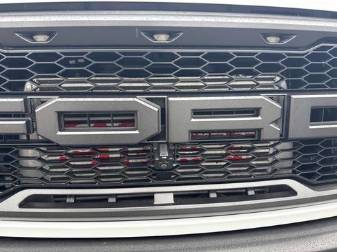 Used 2018 Ford F150 Raptor w/ Equipment Group 802A Luxury AWD/4WD image 29