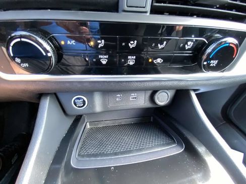 Used 2023 Nissan Rogue S FWD image 18