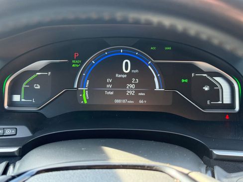 Used 2018 Honda Clarity Touring image 21