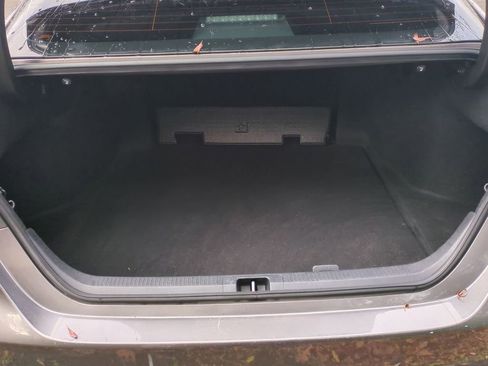 Certified 2021 Toyota Camry SE image 12