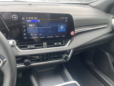 Used 2026 Chevrolet Equinox LT image 20